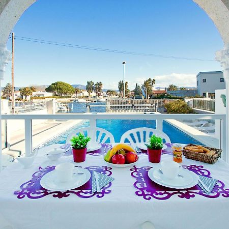 Holiday Home Requesens Canal Empuriabrava Ngoại thất bức ảnh