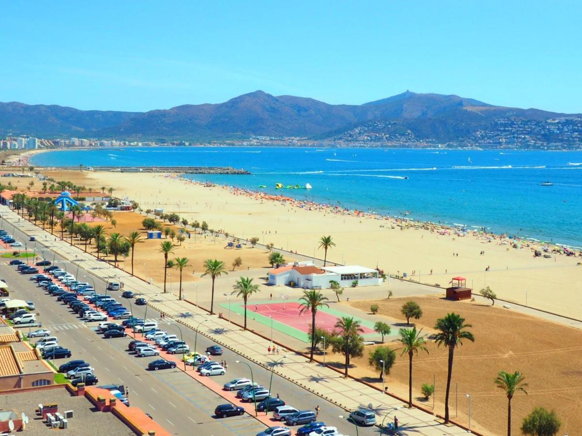 Holiday Home Requesens Canal Empuriabrava Ngoại thất bức ảnh